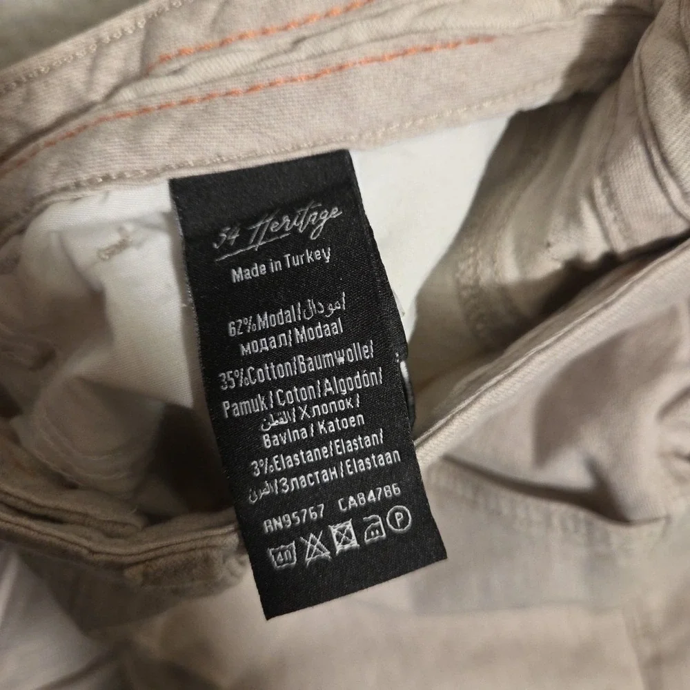 34 Heritage‎ Charisma Comfort Rise Classic Pants Men's 30x25 Tan